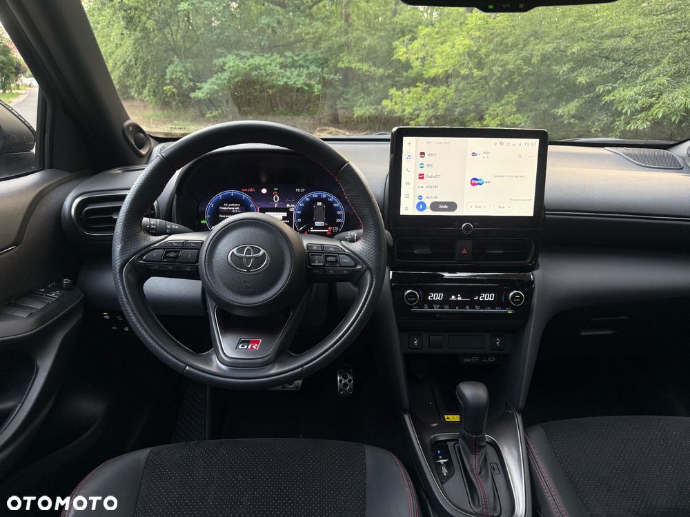 Toyota Yaris Cross - 18