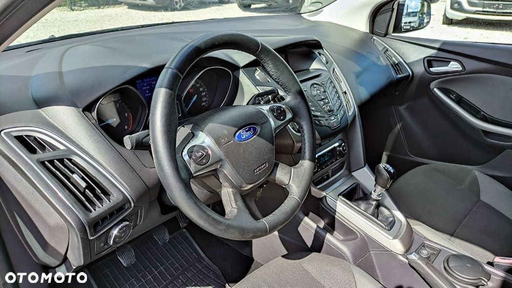Ford Focus - 26
