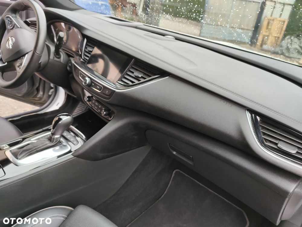 Opel Insignia - 37