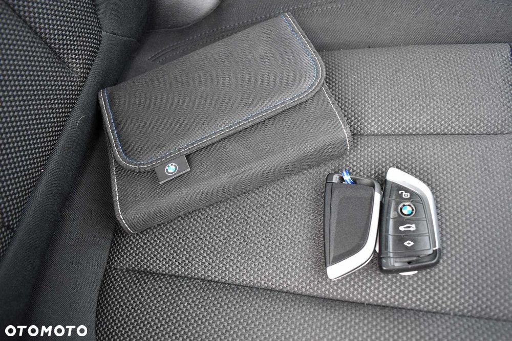 BMW Seria 3 318i Advantage - 14