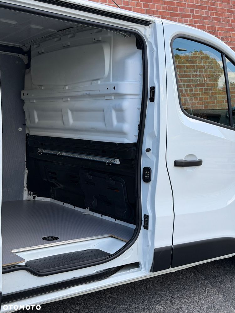 Renault Trafic - 8