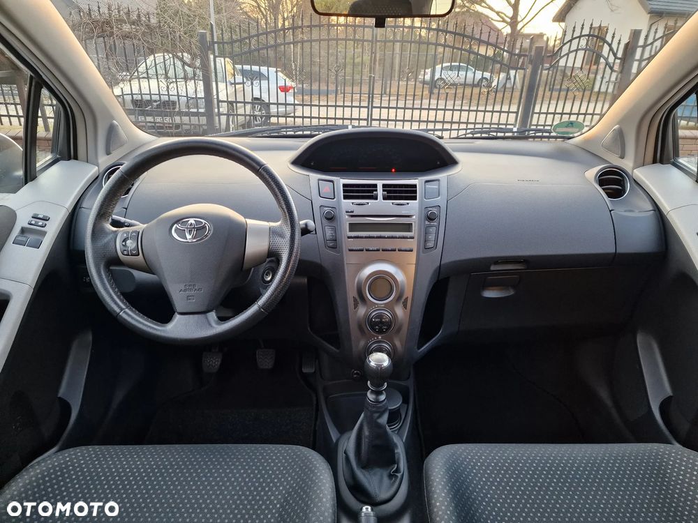 Toyota Yaris 1.33 Luna - 18