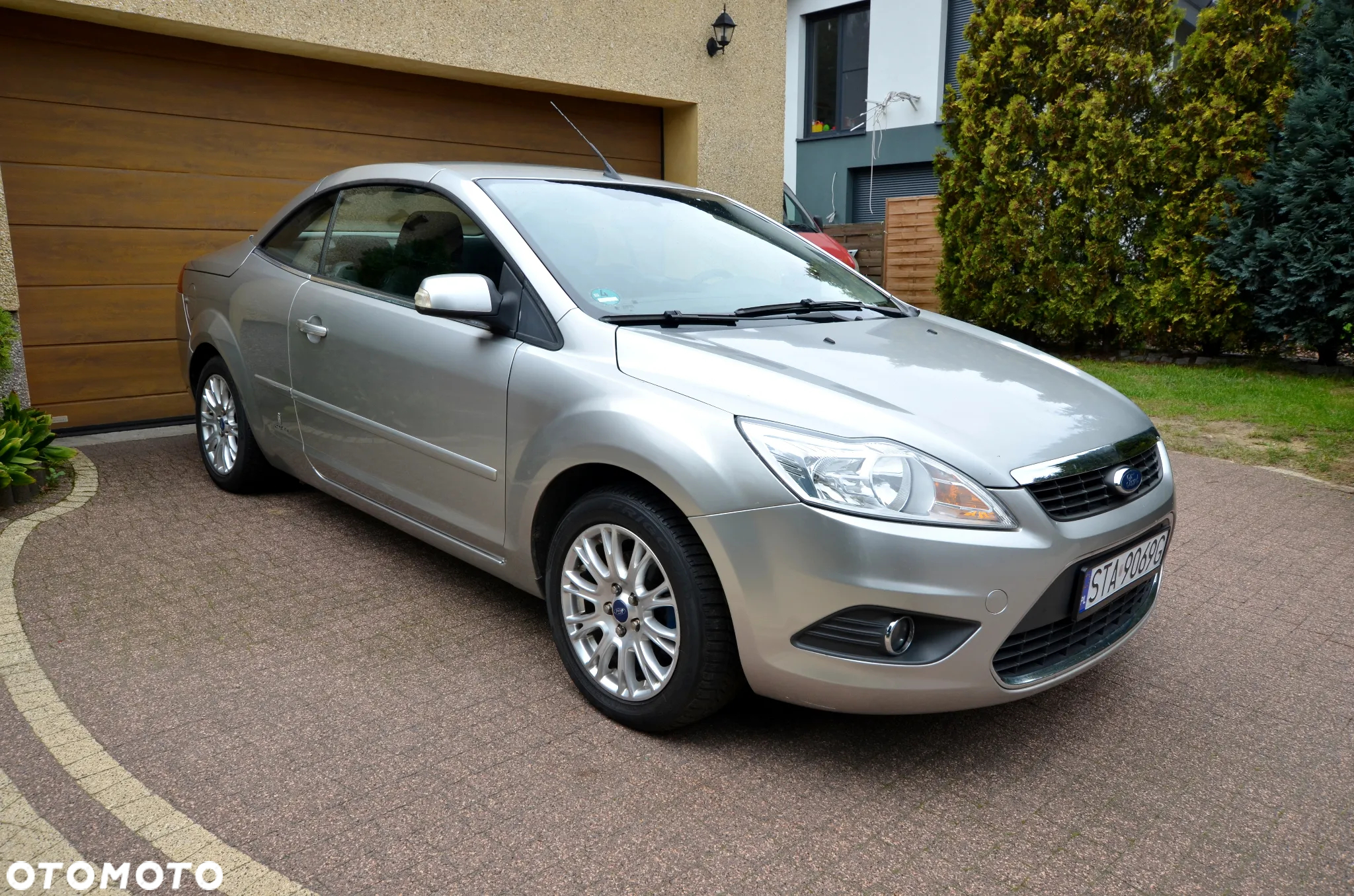 Ford Focus Coupe-Cabriolet 1.6 16V Trend - 12