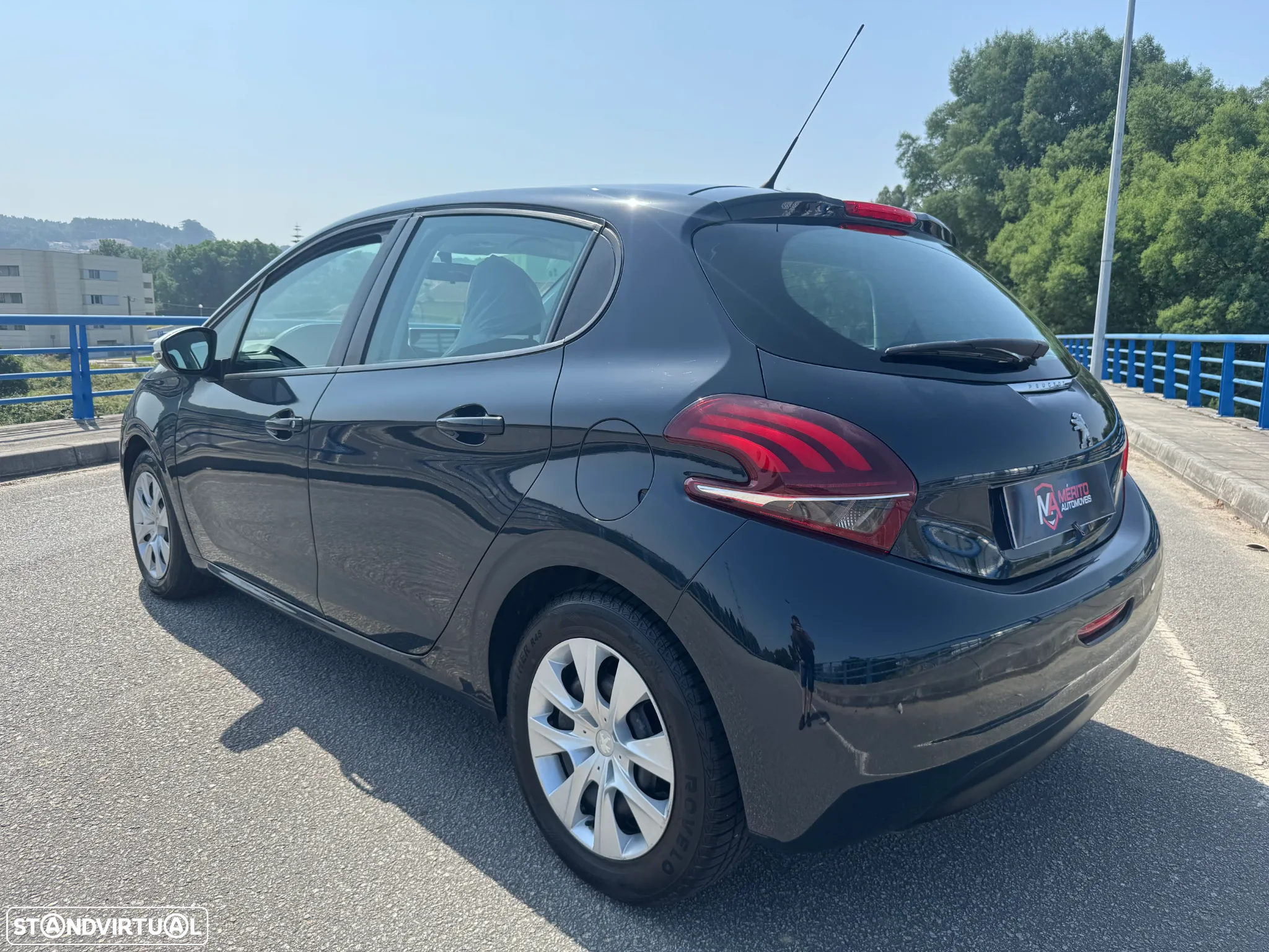 Peugeot 208 PureTech 68 Like - 4