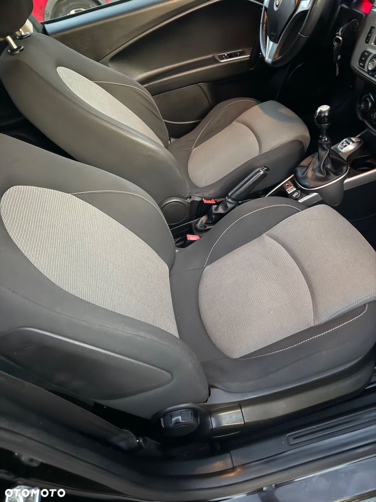 Alfa Romeo Mito - 12