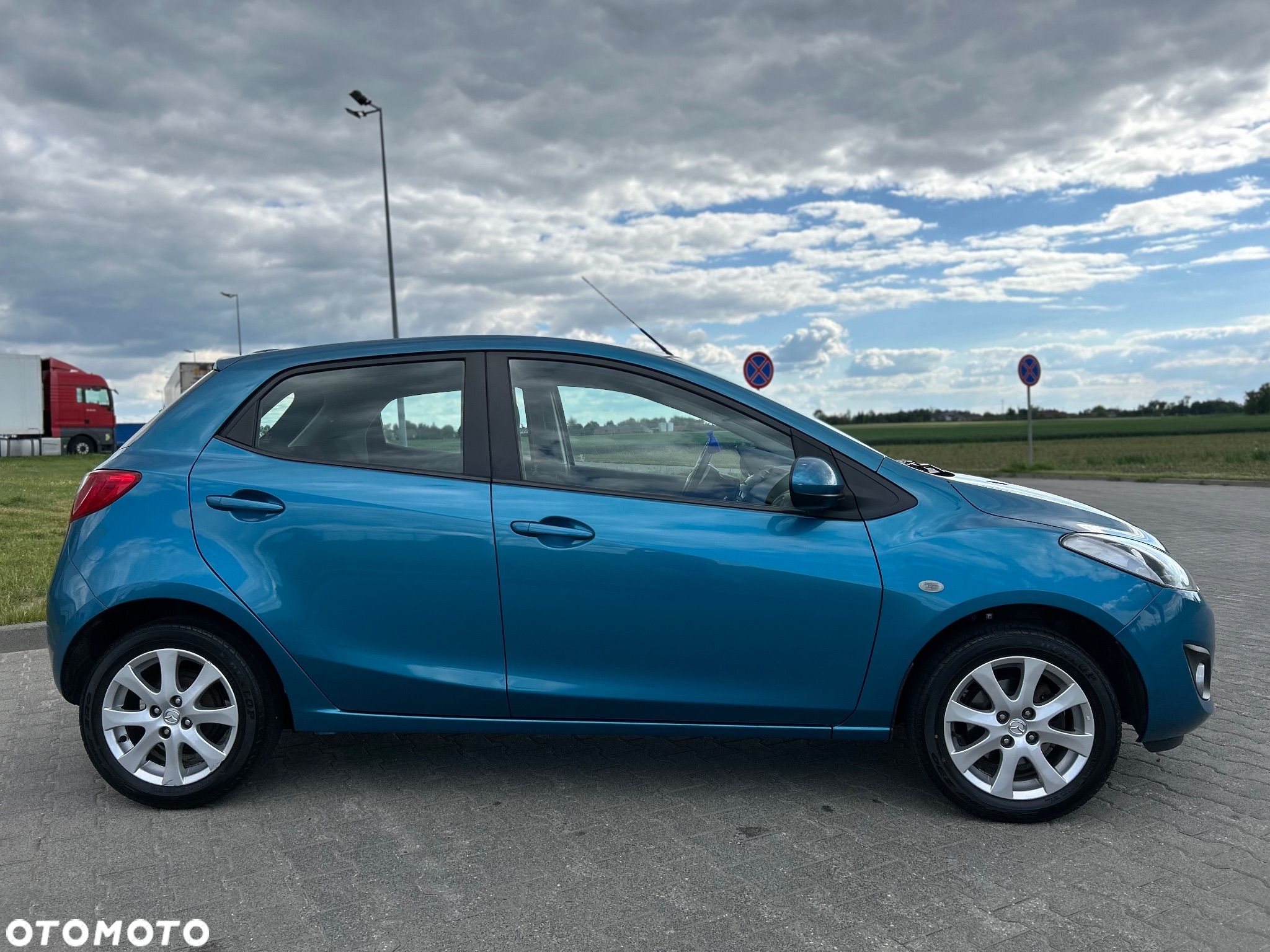 Mazda 2 - 7