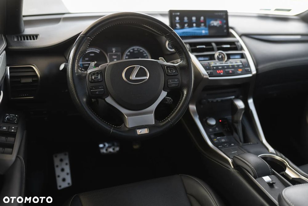 Lexus NX 300h F Sport AWD - 20