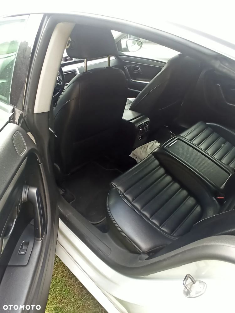 Volkswagen Passat - 9