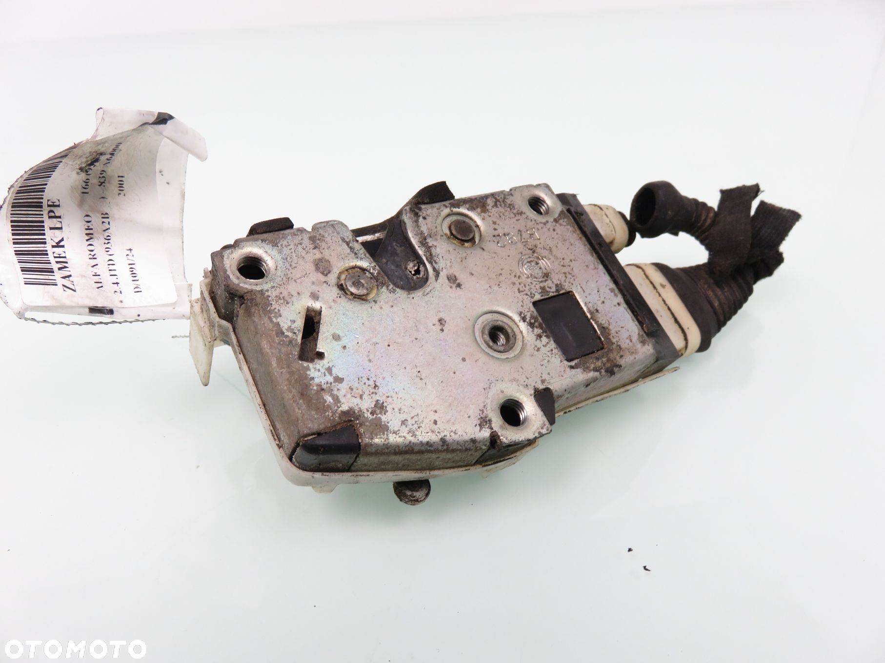 ZAMEK LEWY PRZEDNI ALFA ROMEO 166 5 PIN - 1