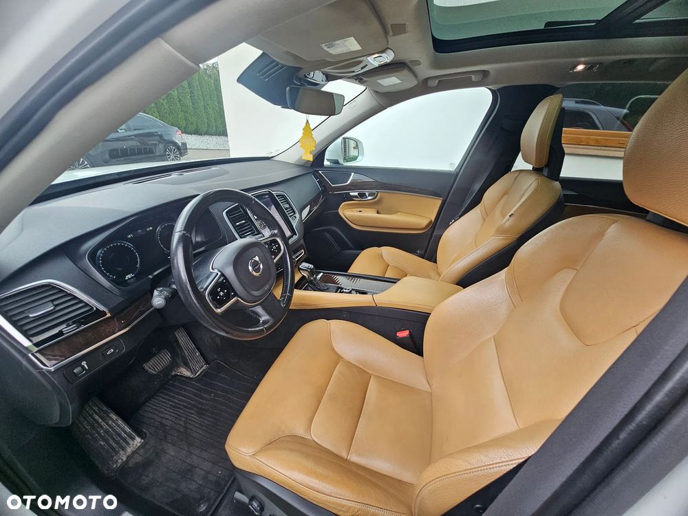 Volvo XC 90 T6 AWD Momentum 7os - 27