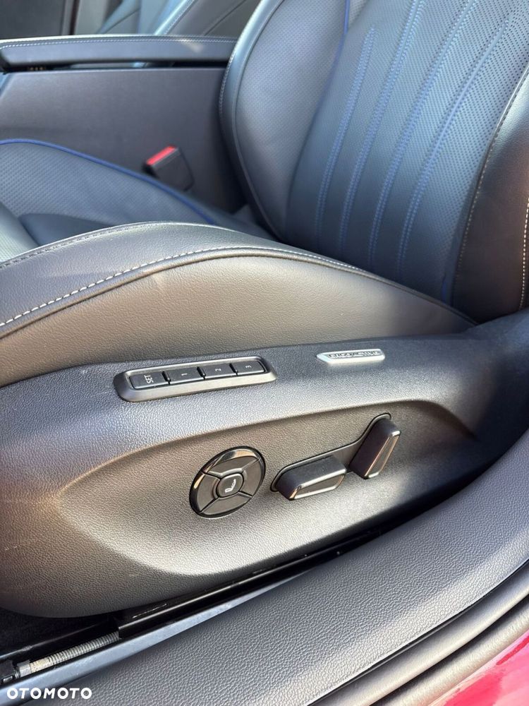 Volkswagen Passat - 32