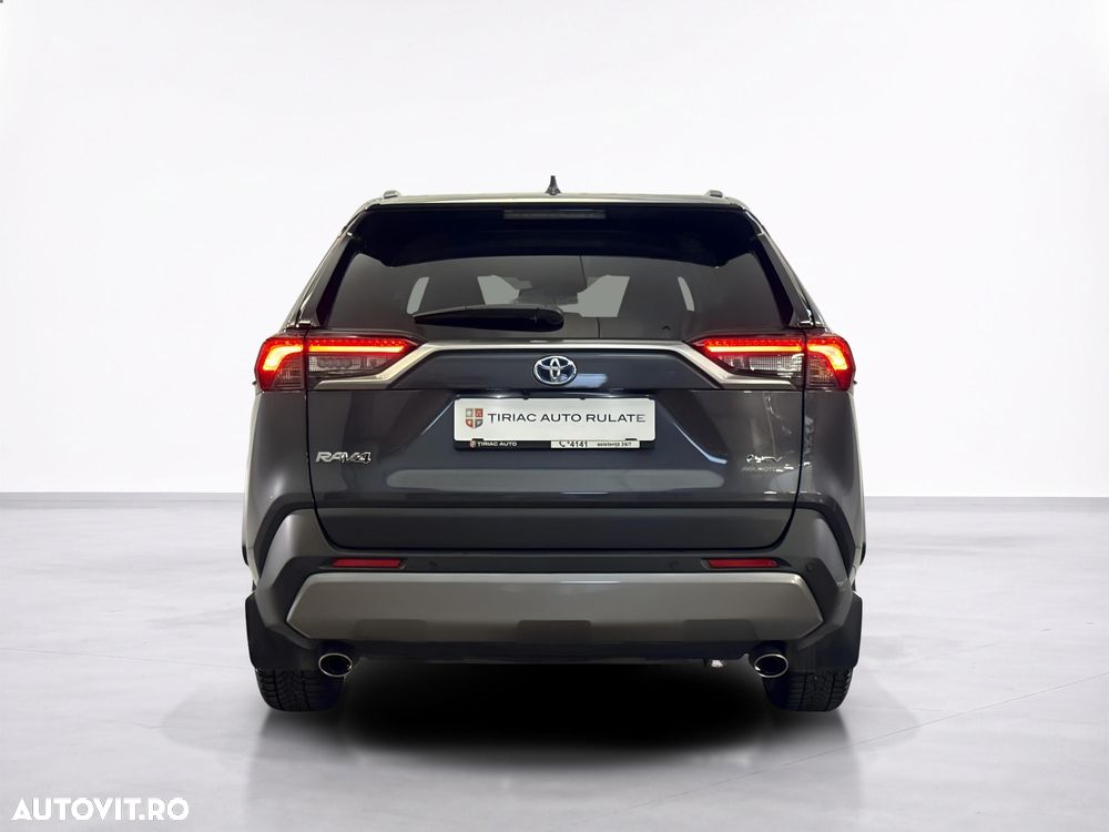 Toyota RAV4 - 5