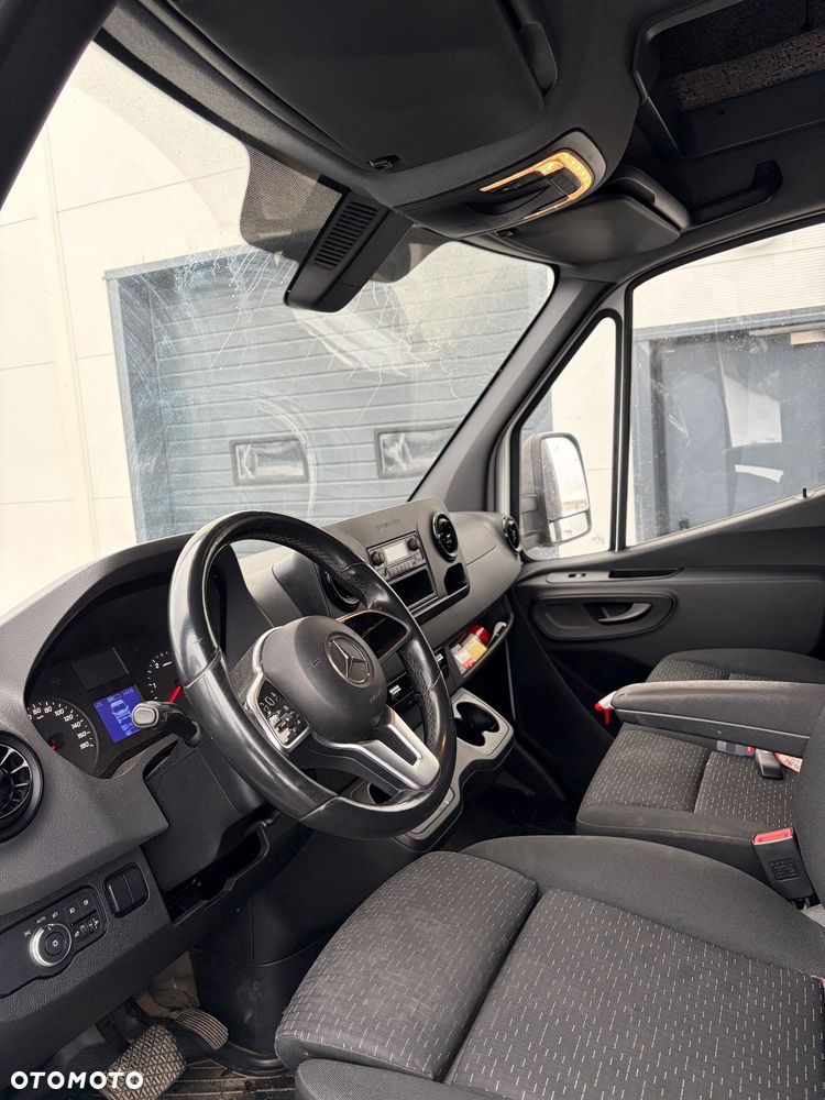 Mercedes-Benz Sprinter - 7