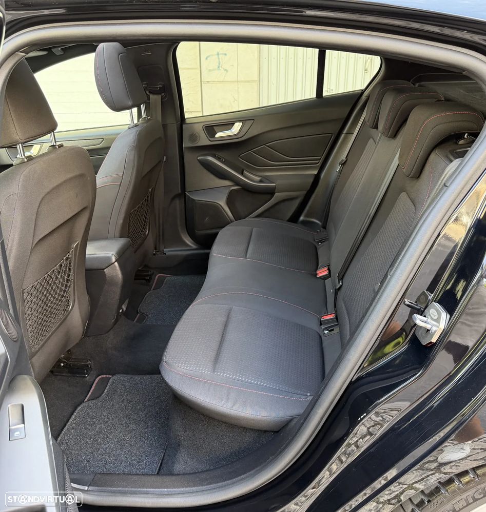 Ford Focus 1.5 TDCi ECOBlue ST-Line X - 22