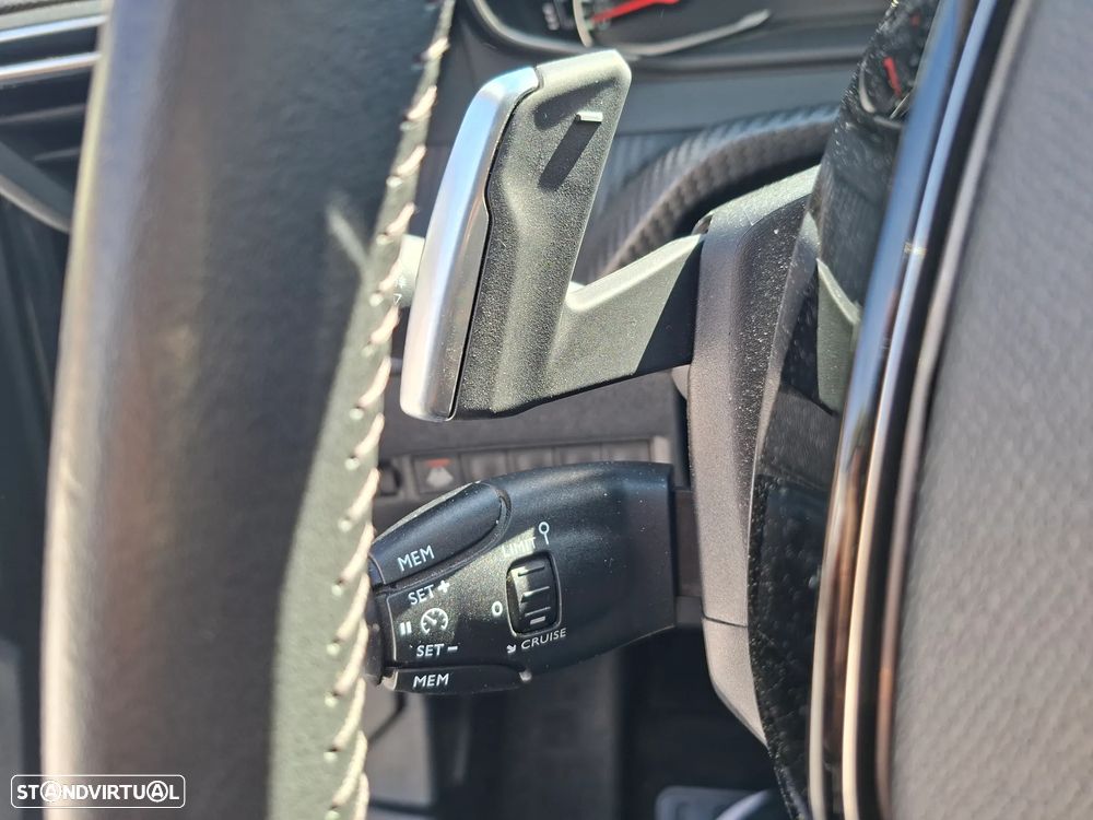 Peugeot 2008 PureTech 130 EAT8 Active - 34