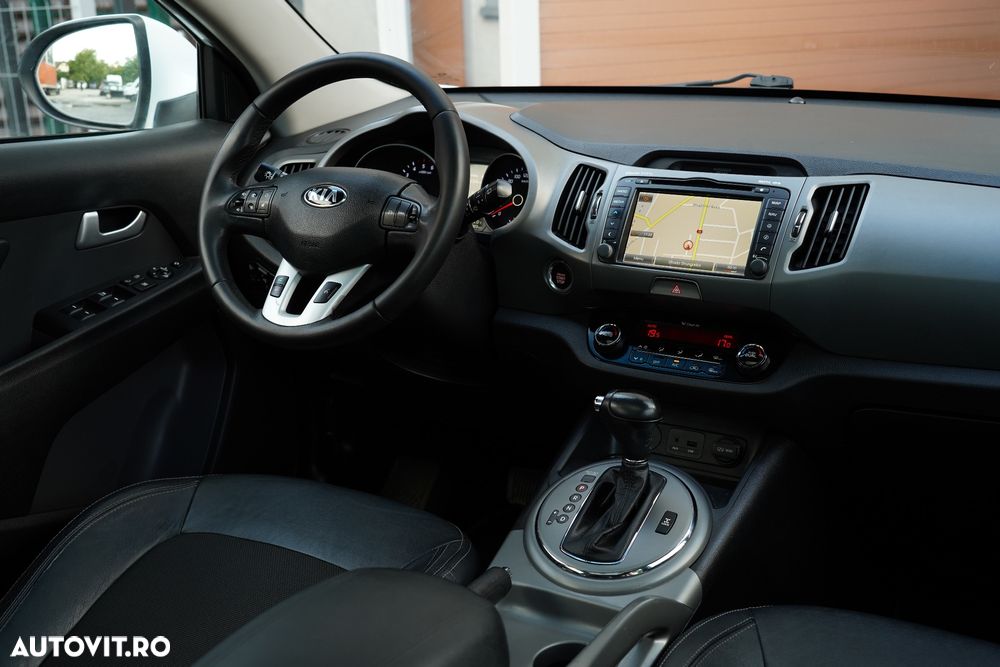 Kia Sportage 2,0 CRDI AWD Aut. Platinum - 8