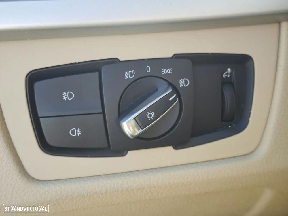 BMW 320 d Aut. Blue Performance Modern Line - 18