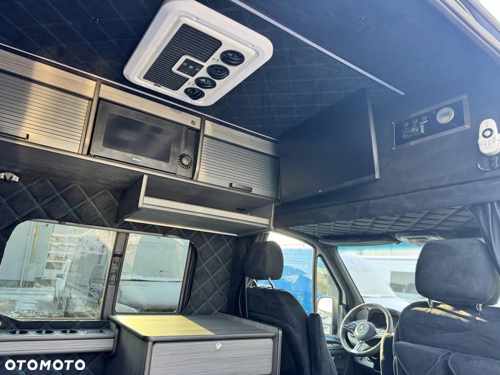 Mercedes-Benz Sprinter - 15