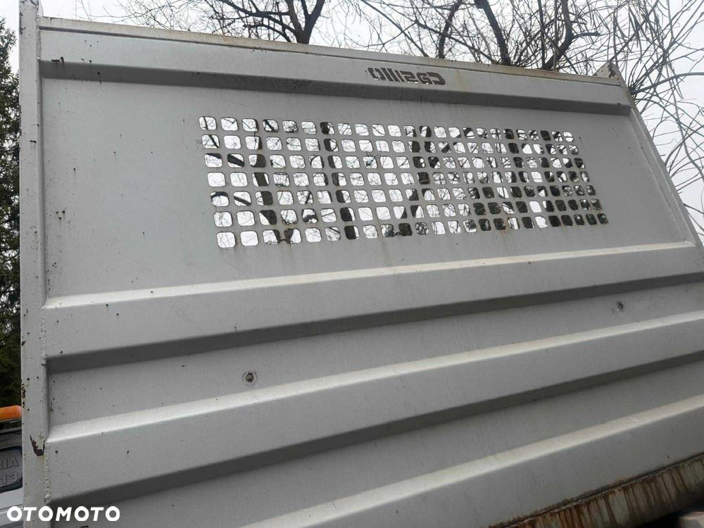 Mercedes Benz Sprinter - 2