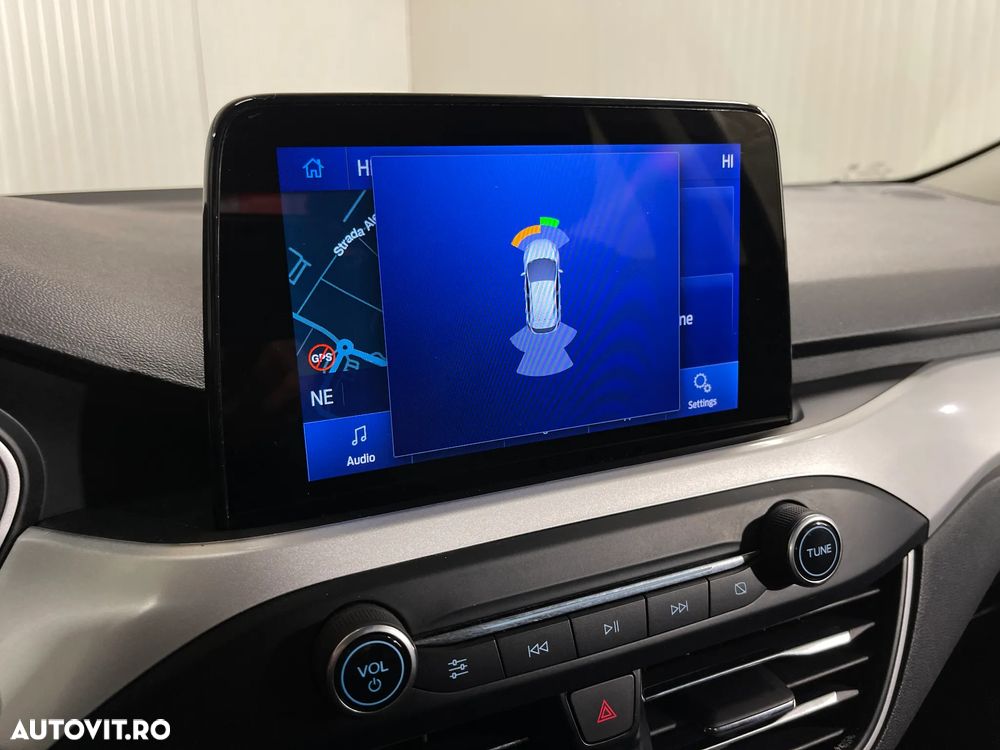 Ford Focus 1.5 EcoBlue Connected - 14