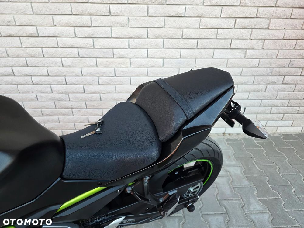 Kawasaki Z 650 - 17