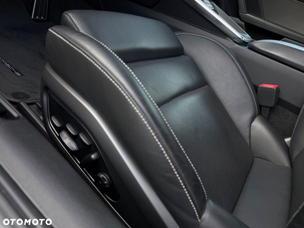Porsche 911 Carrera S - 17