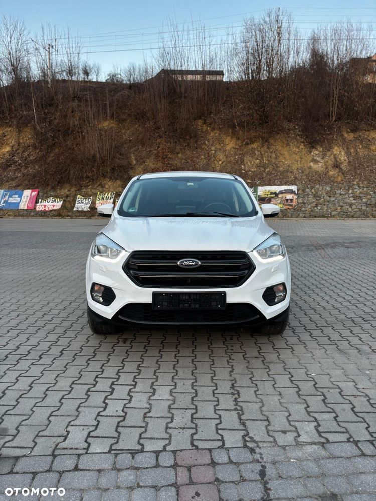 Ford Kuga - 2