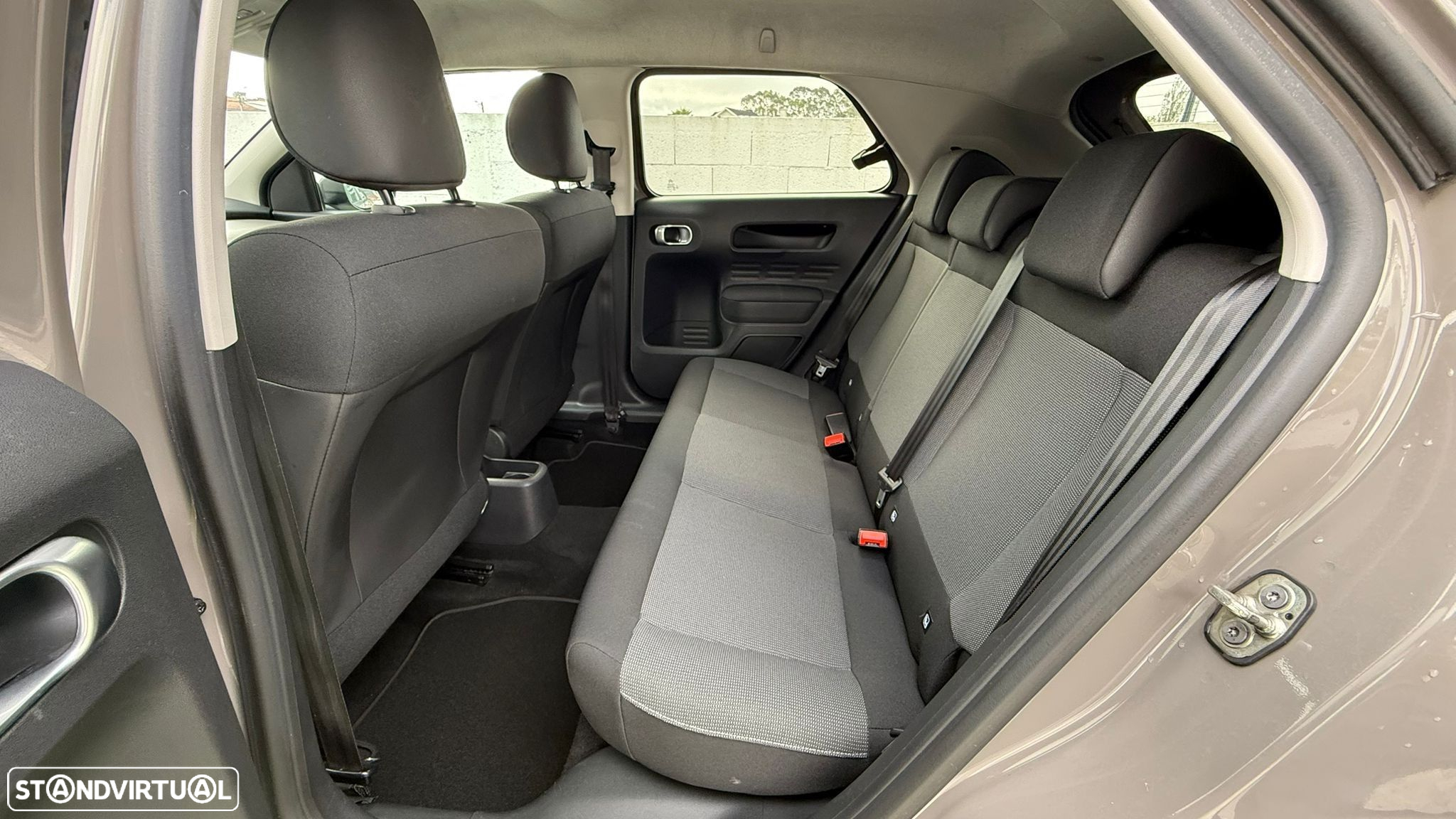 Citroën C4 Cactus 1.2 PureTech Shine - 17