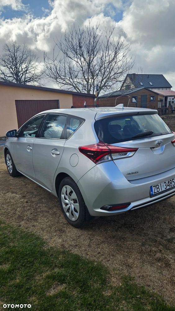 Toyota Auris 1.6 Comfort - 9