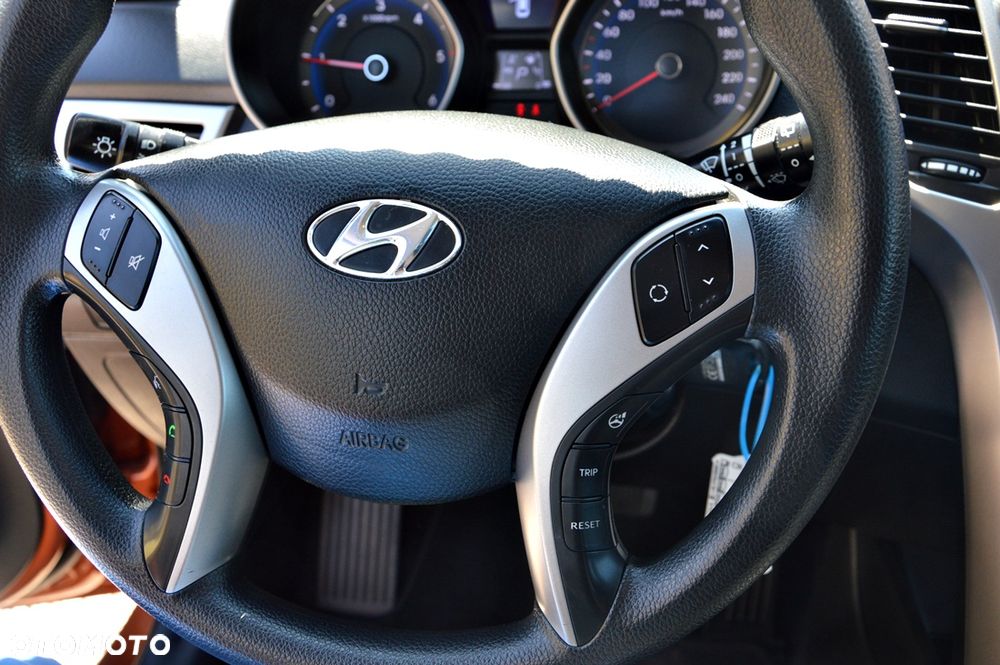 Hyundai i30 blue 1.6 CRDi DCT Style - 27