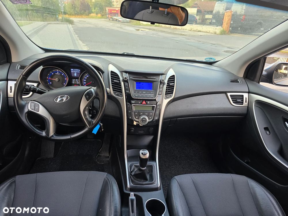 Hyundai i30 1.4 CRDi Comfort - 11