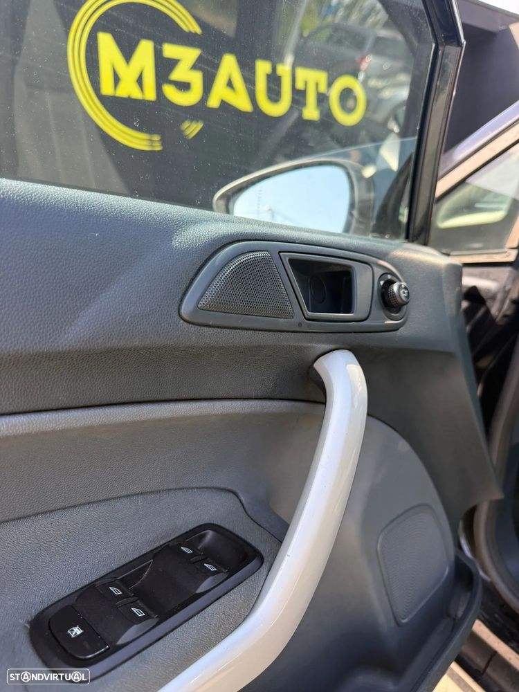 Ford Fiesta 1.4 TDCI Techno - 6