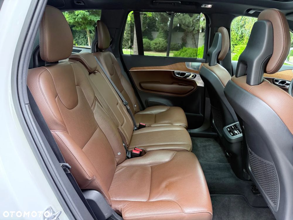 Volvo XC 90 - 36