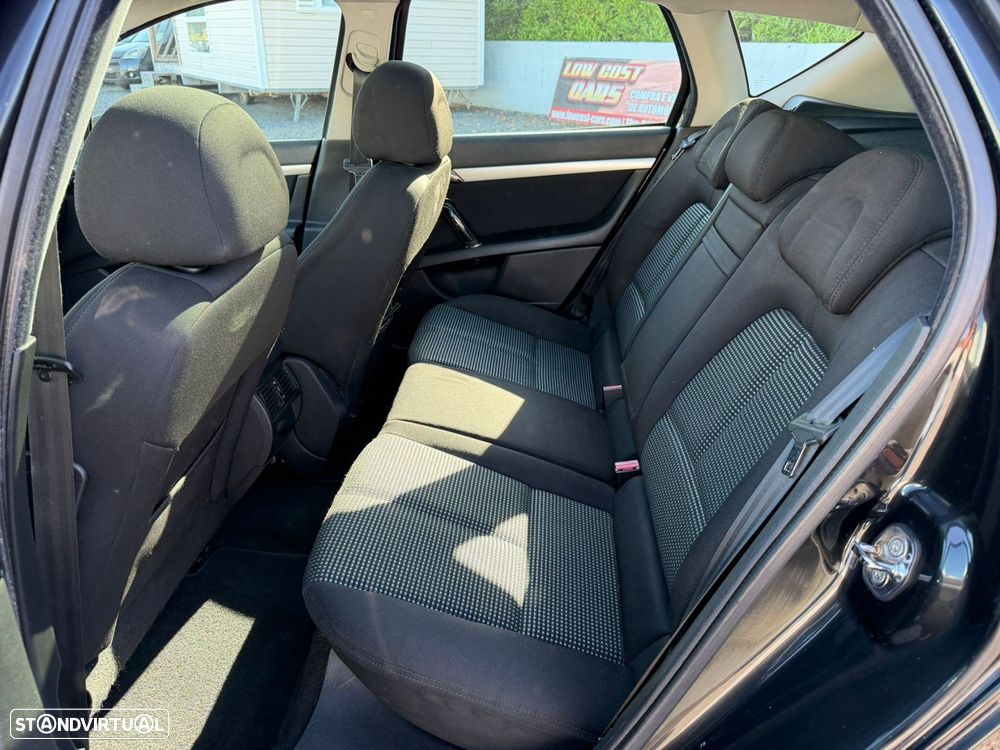 Peugeot 407 SW 1.6 HDi Premium - 10
