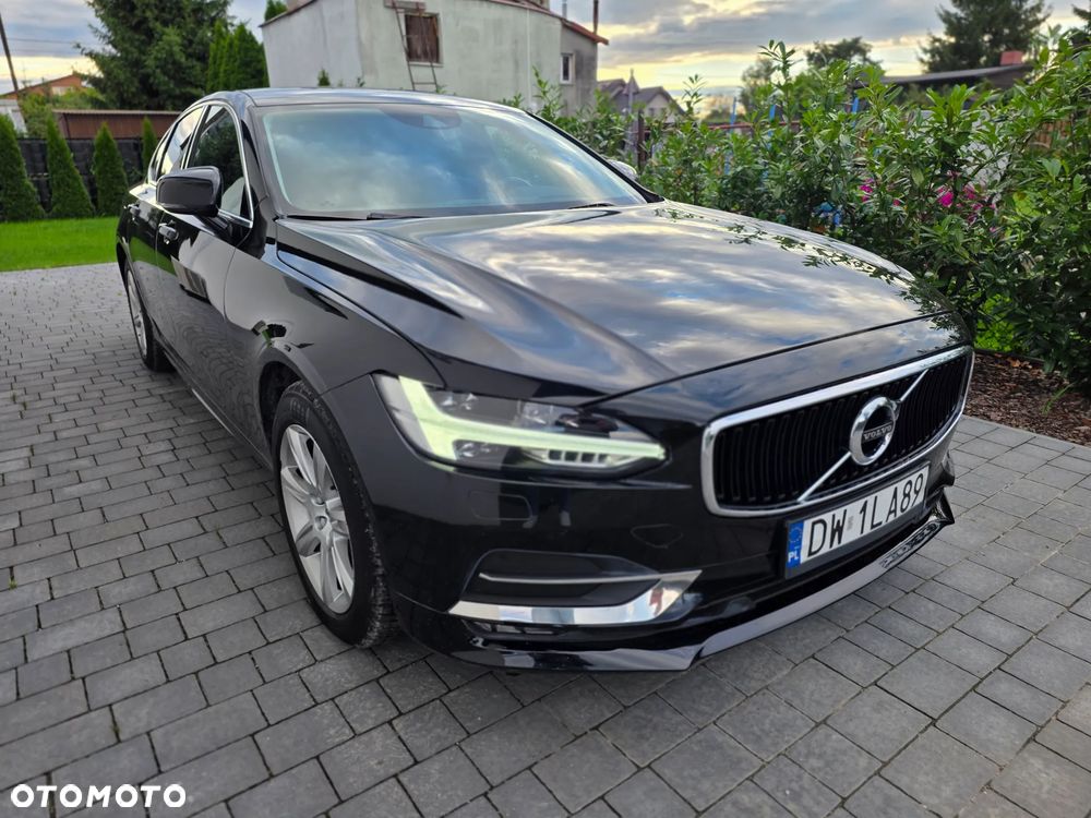 Volvo S90 D4 Momentum - 1