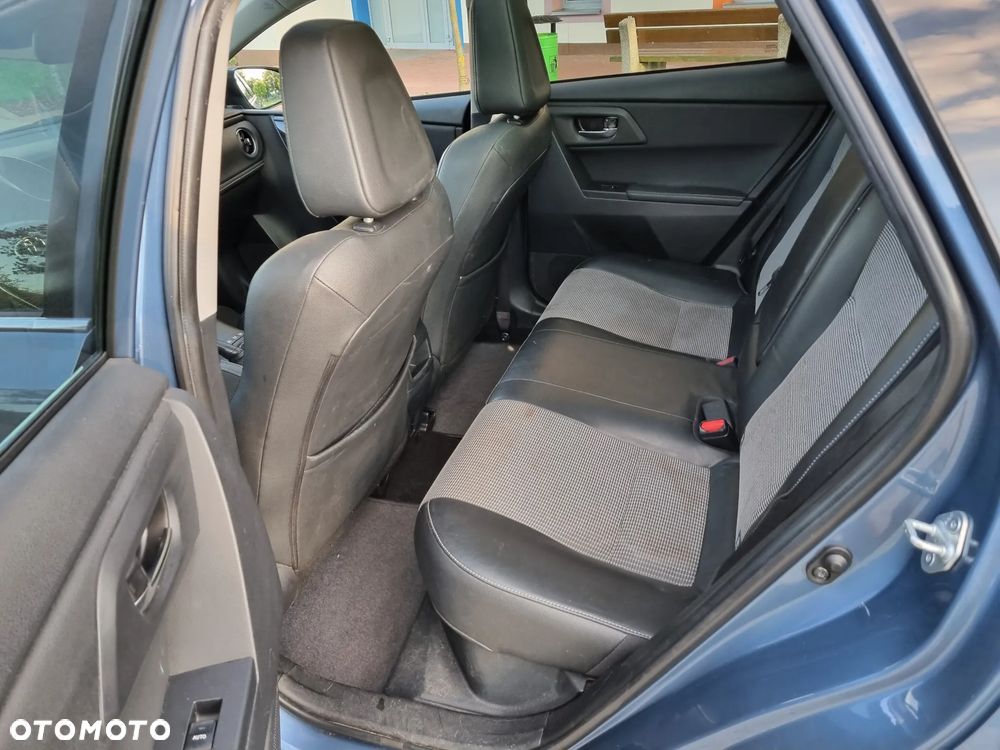 Toyota Auris 1.8 VVT-i Automatik Executive - 13