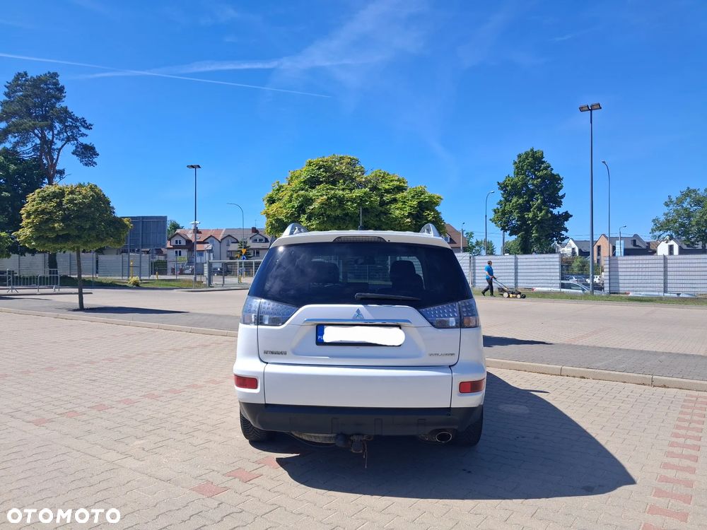 Mitsubishi Outlander 2.0 2WD - 3