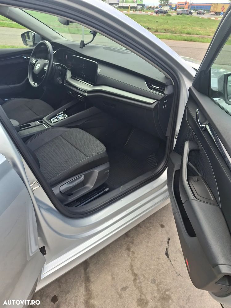 Skoda Octavia 2.0 TDI DSG Ambition - 6