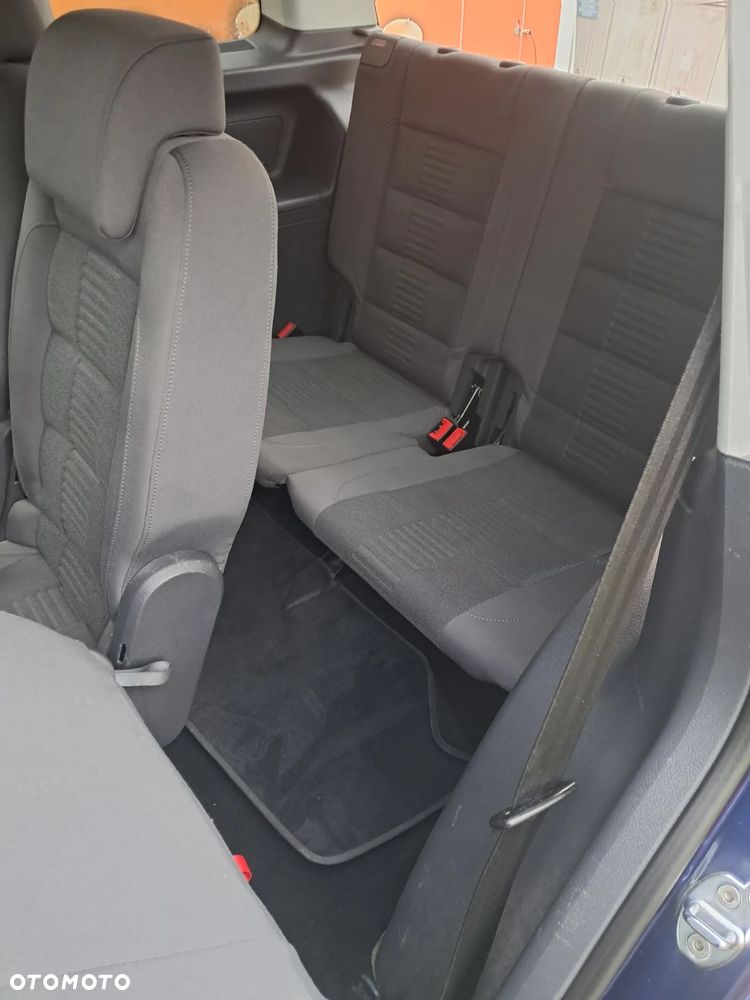 Volkswagen Touran 1.4 TSI Conceptline DSG - 10