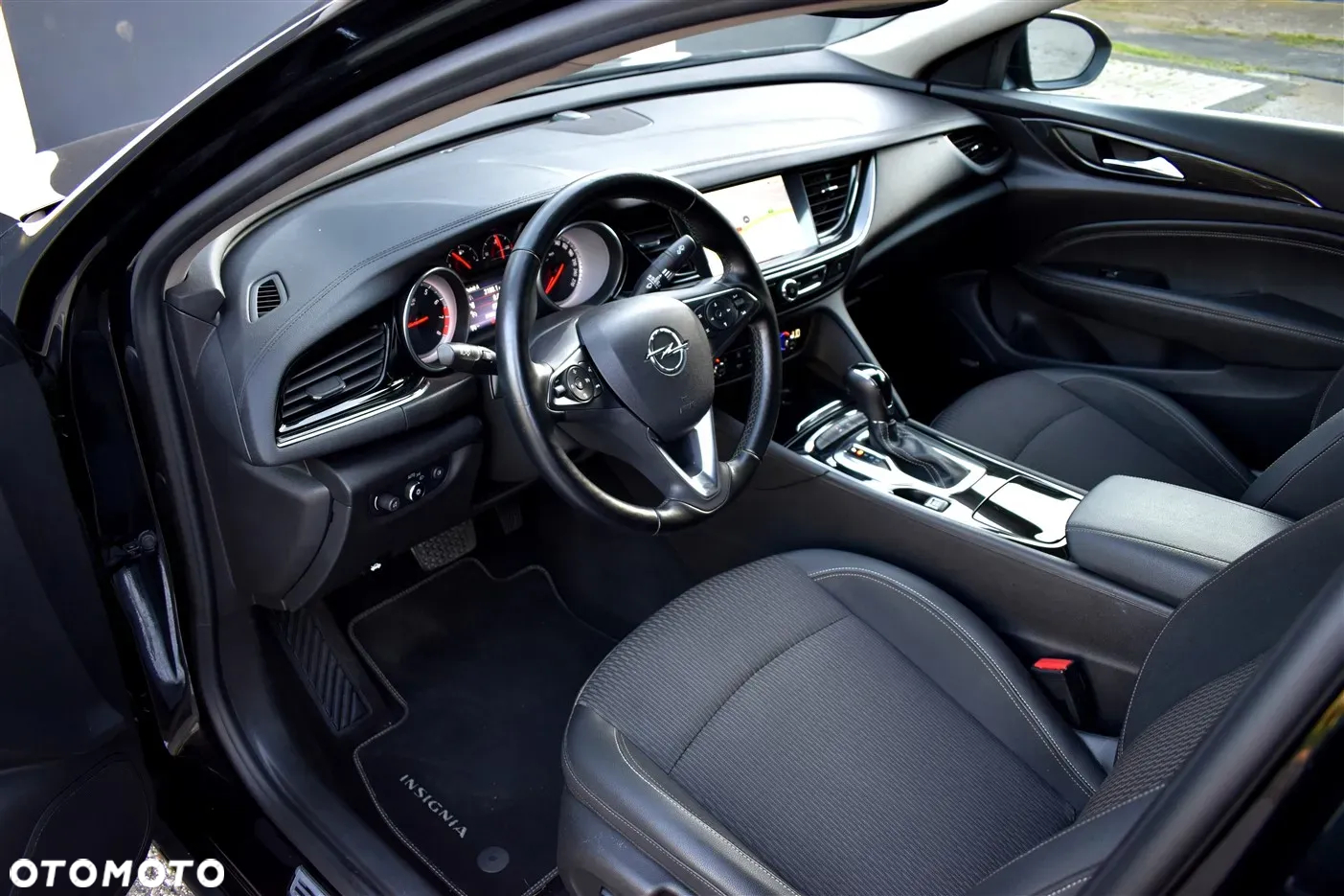 Opel Insignia Sports Tourer 1.5 Direct InjectionT Business Edition - 15