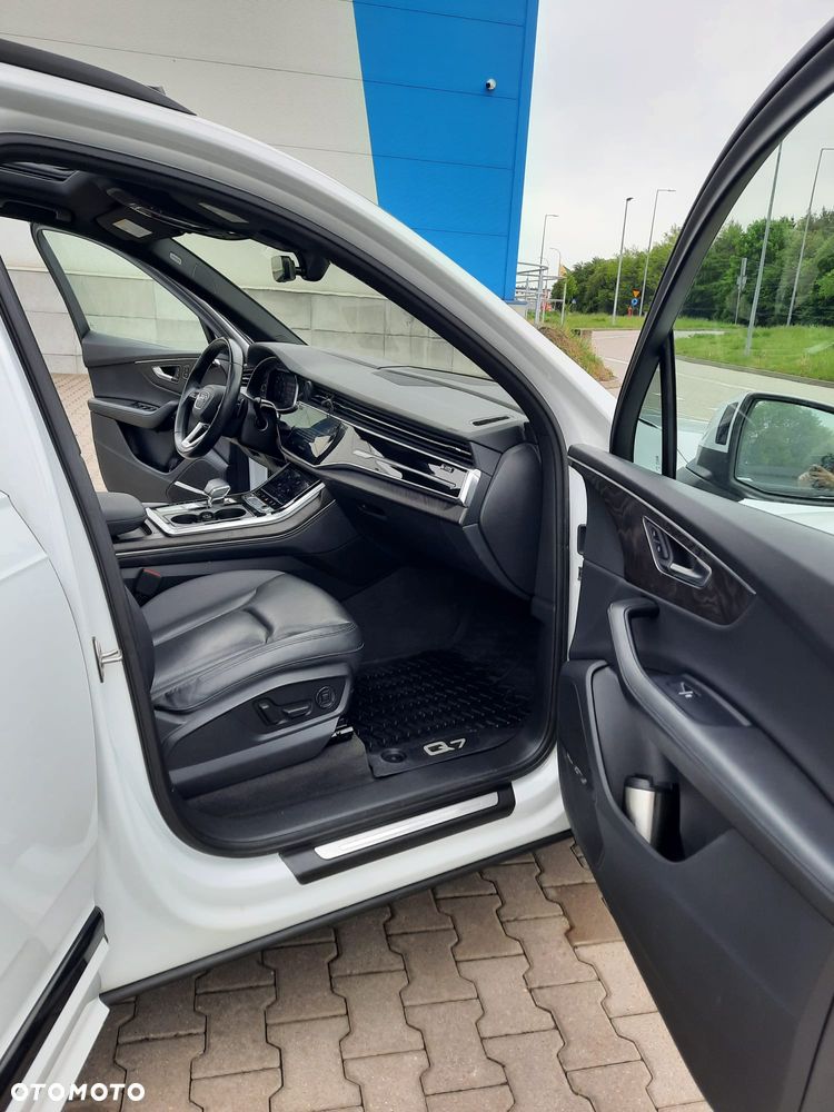 Audi Q7 55 TFSI mHEV Quattro Tiptr - 28