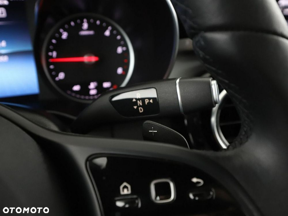 Mercedes-Benz Klasa C 220 d 4MATIC 9G-TRONIC - 35