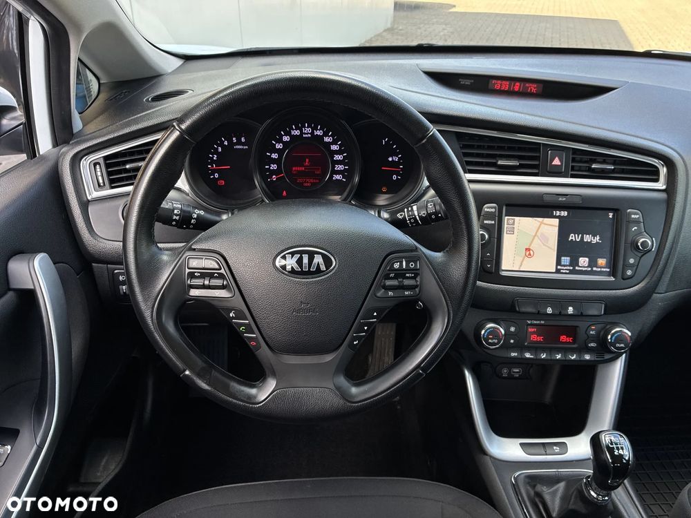 Kia Ceed 1.4 CRDi M - 11