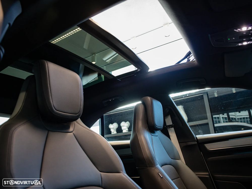 Porsche Macan Electric 4 - 44
