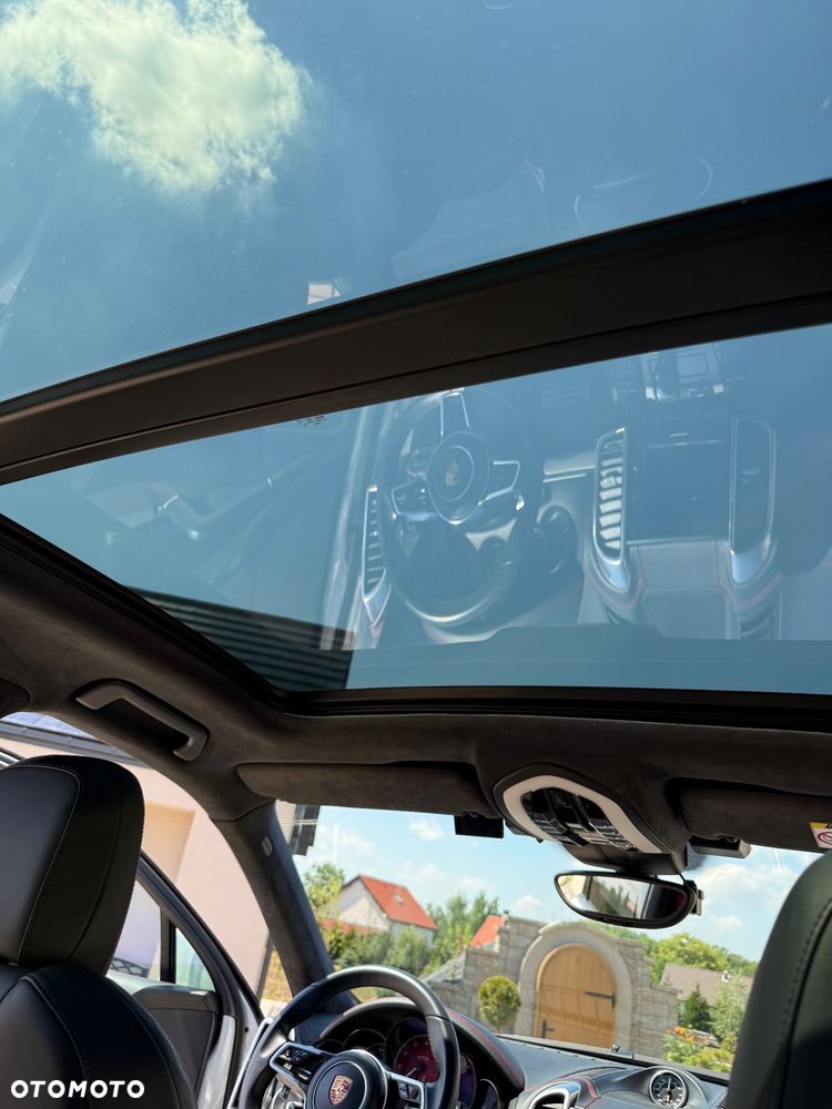 Porsche Cayenne GTS - 23