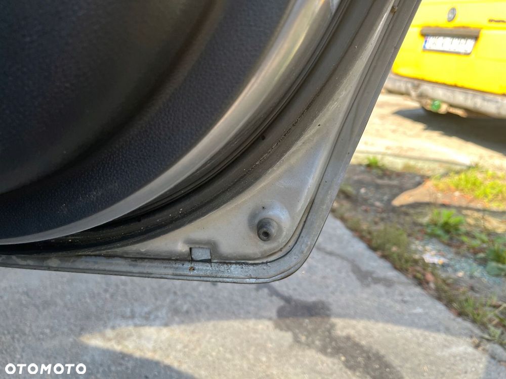 KIA SPORTAGE II LIFT DRZWI PRAWY TYŁ PRAWE TYLNE S4 - 11