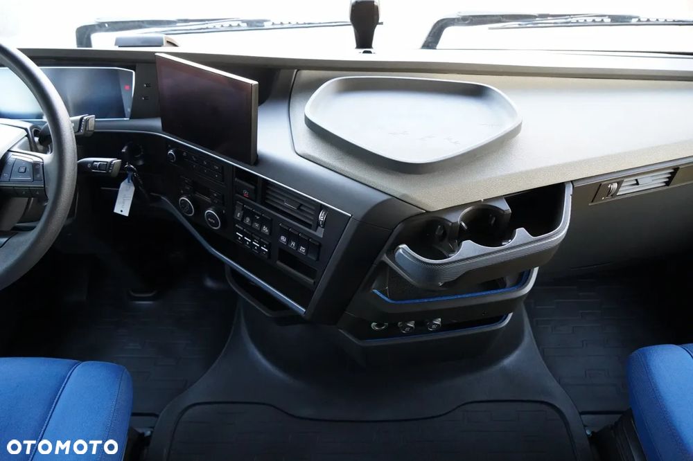 Volvo FH 460 / KLIMATYZACJA POSTOJOWA  / I SAVE / 2023R - 30