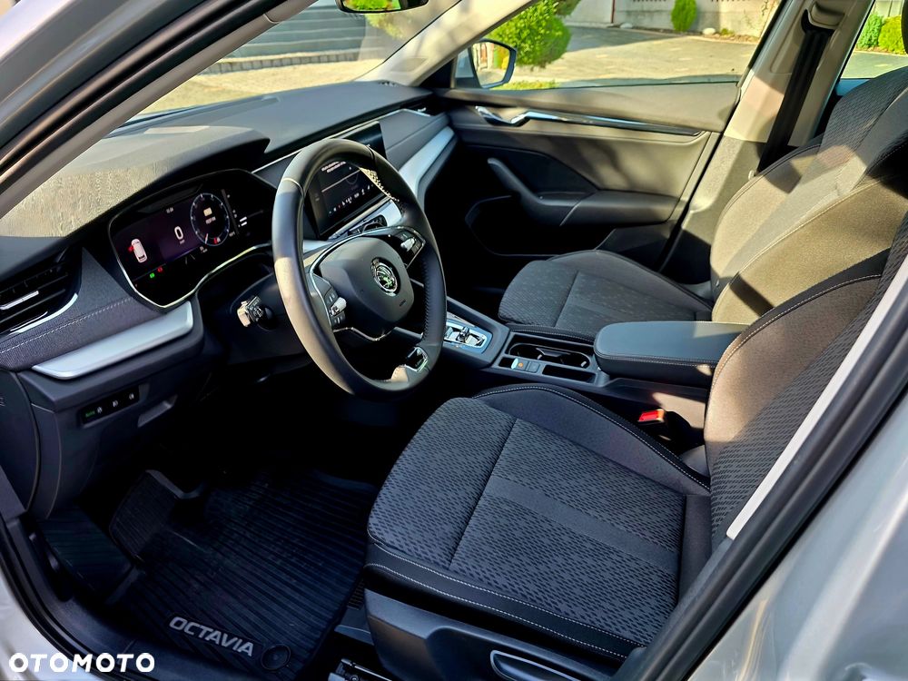 Skoda Octavia Combi 1.5 TSI e-TEC DSG Style - 22