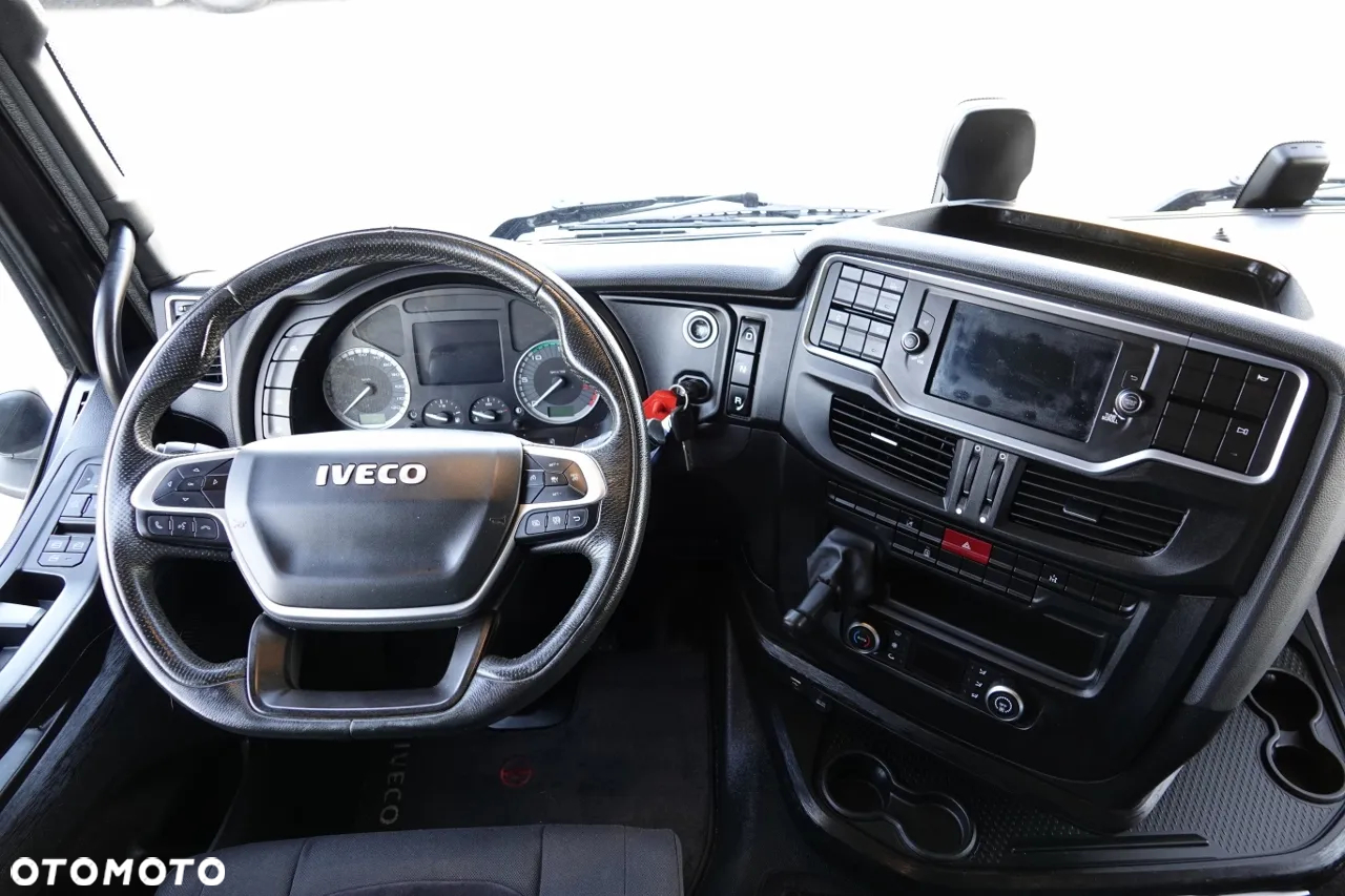 Iveco S-WAY / 530 / RETARDER / KLIMA POSTOJOWA / CAŁA NA PODUSZKACH / OPONY  100% / SPROWADZONY / PO KONTRAKCIE SERWISOWYM - 27