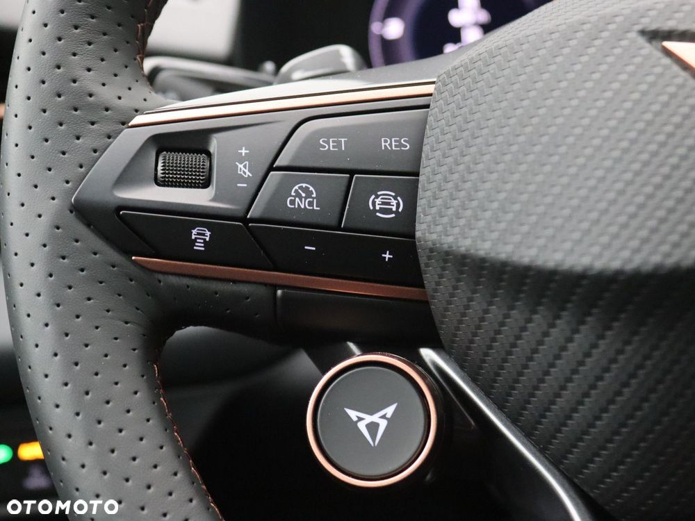 Cupra Terramar 1.5 e-Hybrid DSG - 16
